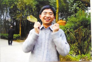 中学老师刚出门被学生家长驾宝马撞死(图) 